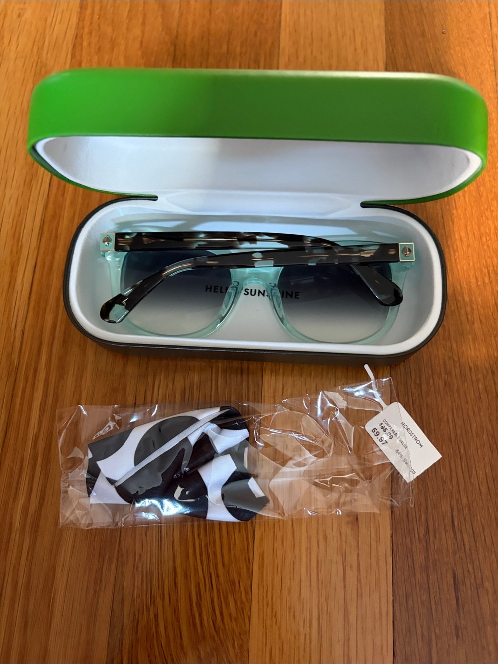 Kate Spade Blue Sunglasses either box - Picture 4 of 4
